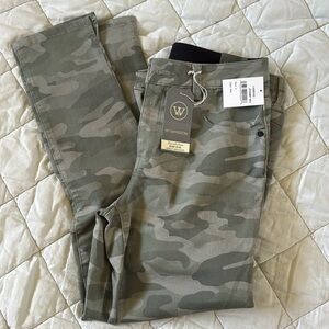Wit and Wisdom pants, size 4 with tags, non smoking home